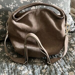Manu Atelier taupe suede bag